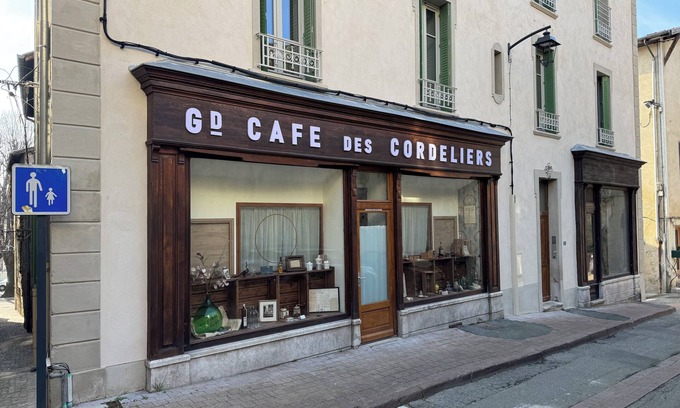 Romans-sur-Isere Apartamento | Le Grand Café - BedinShop - historic center