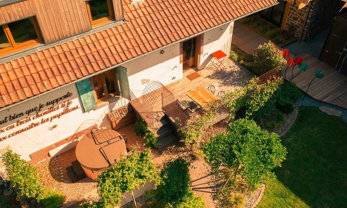 Guebwiller Casa | Le Grand Petit Prince I Romantic retreat for nature lovers I Jacuzzi
