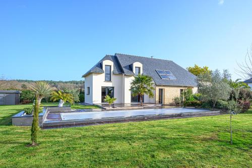 Trefflean Casa | LE HAMEAU DE BIZOLE - Magnifique Maison contemporaine avec piscine chauffée