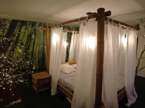 Issoudun Apartamento | Le Jardin d'Eden -Appartement de charme avec Sauna, Hammam, spa