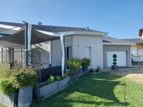 Yssingeaux Casa | Le jardin de joce