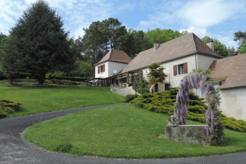 Issac Cama Y Desayuno | Le jardin des paons