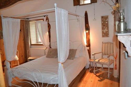 Saint-Jean-des-Ollieres Cama Y Desayuno | Le Jardin des Pierres Brunes