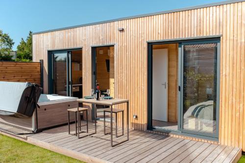 Bressols Chalet De Esquí | Le Laponya - Chalets climatisés avec SPA & Borne de recharge