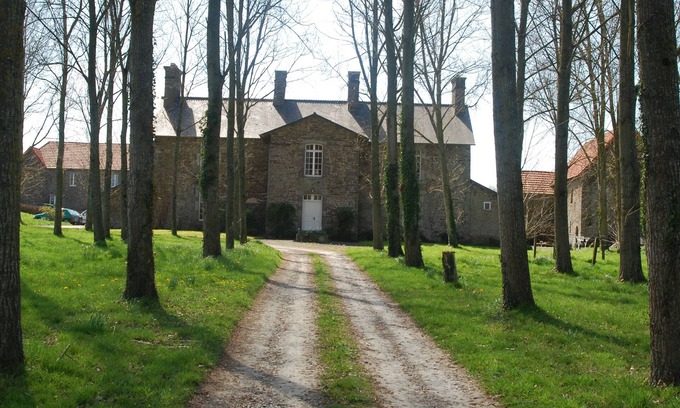 Saint-Amand Cama Y Desayuno | Le Manoir du Butel