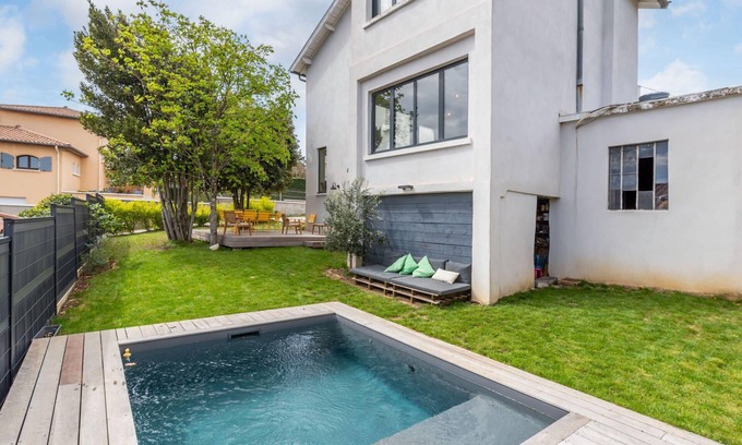 Sainte-Foy-les-Lyon Villa | Le Marronnier - charming house with swimming pool