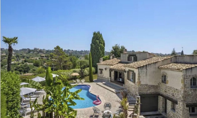 La Colle-sur-Loup Villa | Le Mas des Echos magnificent Provencal villa