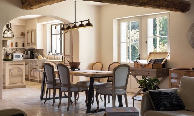 Paradou Villa | Le Mas Paradou - Spacious house