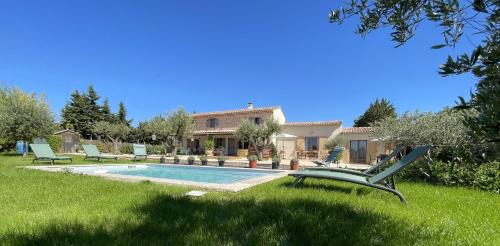 Bagard Casa | "Le Mazet de la Draille" - Gîtes et Mas en Cévennes - Meublé de Tourisme 5 Etoiles - jusqu'à 14 personnes - Piscine et Jacuzzi