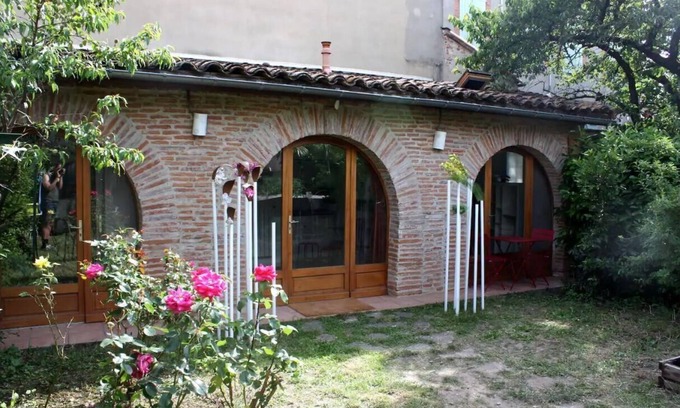 Minimes - Barriere de Paris Casa | Le Merle Rose, house with garden, quiet and close to the center