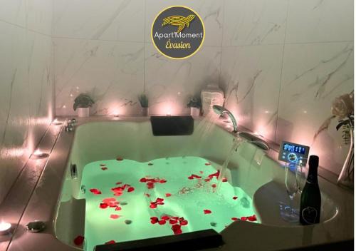 Saint-Omer Apartamento | Le Moment Bien-Être - jacuzzi privatif, terrasse et parking gratuit au centre de Saint-Omer