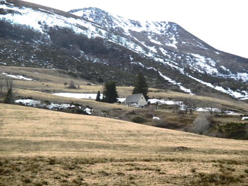 Chambon-sur-Lac Casa | le monne (dit la fermette)