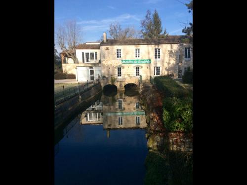 Monflanquin Cama Y Desayuno | LE MOULIN DE BOULÈDE