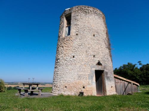 Haute-Saintonge Apartamento | Le Moulin de la Garenne
