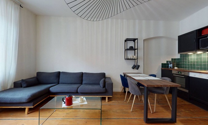 Old Town Apartamento | le neubau city center 4 adults 2 kids 2br