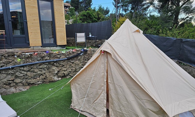 9th Arrondissement Apartamento | Le Nid des Calanques Studio Plus Tente