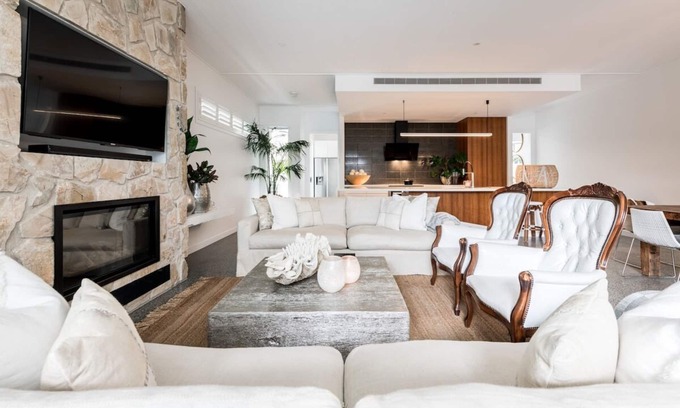 Gold Coast Casa | Le Palms - A Beach House, Pool