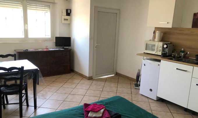 Paroy-sur-Tholon Apartamento | Le passage