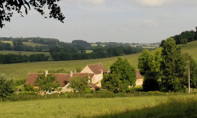 Saint-Aubin-des-Grois Cama Y Desayuno | Le Pautonier. Guest house in Perche