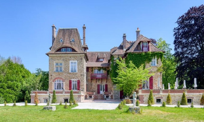 Barbizon Cama Y Desayuno | Le Petit Château de Barbizon au Bois du Mée