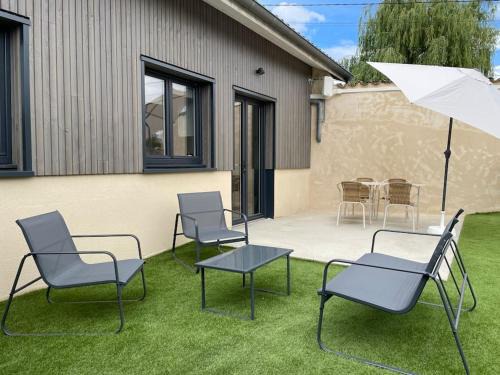 Cormoranche-sur-Saone Apartamento | Le petit chalet de la Ronzière de Miss K