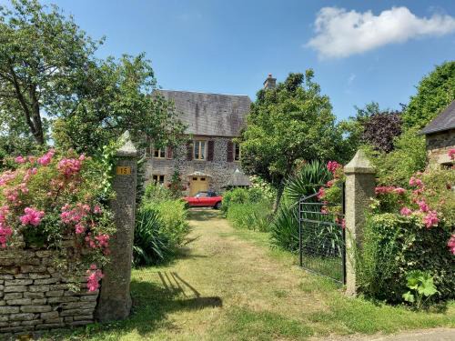 Isigny-le-Buat Cama Y Desayuno | Le Petit Manoir