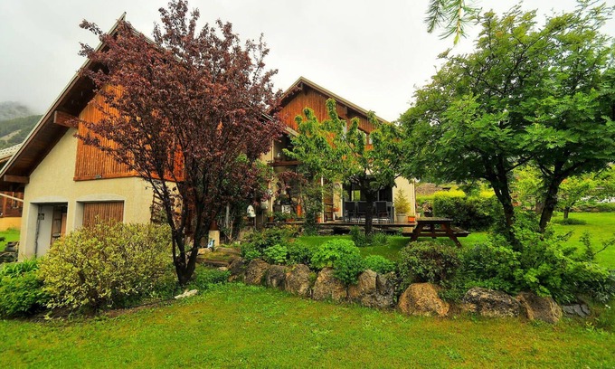 Nevache Chalet De Esquí | Le Pied des Thûres - La cabaña familiar para tribus pequeñas y grandes.