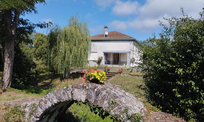 Saint-Leger-Magnazeix Casa | Le puy de saint jean