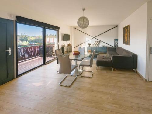 Velaux Apartamento | "Le Relax" - Velaux appart climatisé - 6 pers avec terrasse à 15 min plage et aéroport