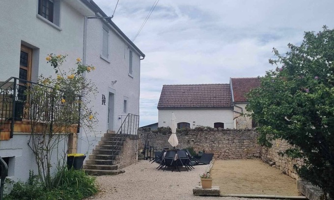 Saint-Germain-le-Rocheux Casa | Le Rocagermanois - Pretty village house