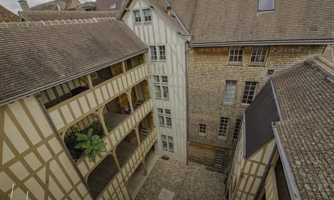 Old Town Apartamento | Le Sacré Troyes - TROYES