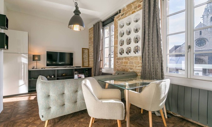 Faubourg North Apartamento | Le Saint B -Studio au pied de la cathédrale- SR Loc