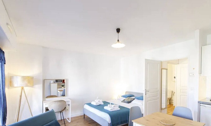 Laval Apartamento | Studio en résidence proche gare de Laval
