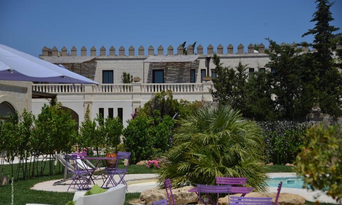 Salice Salentino Cama Y Desayuno | Le Scuderie - Castello Monaci
