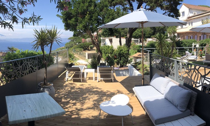 Ile du Levant Apartamento | Le Silène Apartment T2 - 28m2 Sea view Terrace 25 m2 Air conditioned