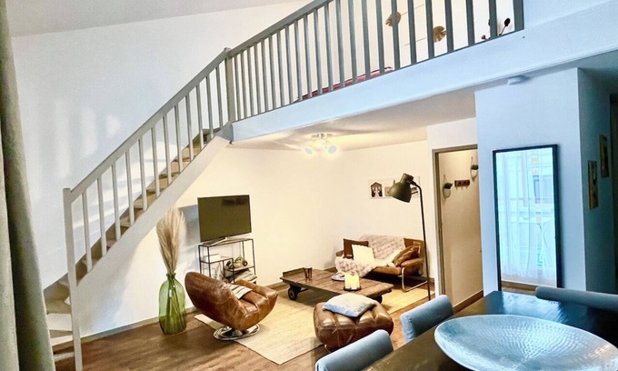 Cholet Apartamento | Le STAND' Gambetta, DUPLEX STANDING downtown, quiet and comfortable