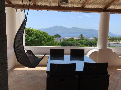 Lingua Casa | Le Terrazze di Salina, a 100 mt dalla spiaggia