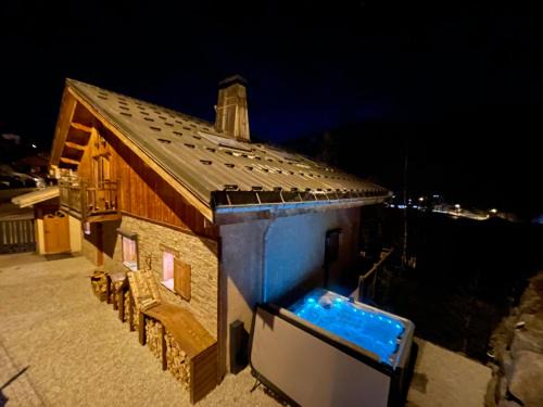 Mont-de-Lans Chalet De Esquí | Le Tout Schuss Chalet, SPA Privé, piste de ski à 100m