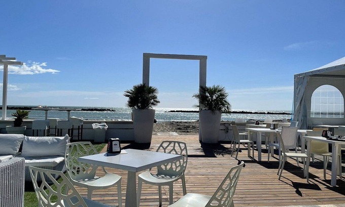Lido delle Nazioni Apartamento | Le Vele Holiday House (three-room apartment - 2 bedrooms - with pool)