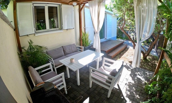 Etang Sale Les Bains Casa | El Veloutier: Entre el mar, las montañas y el volcán