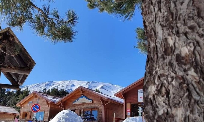 Linguaglossa Chalet De Esquí | Vrbo Property