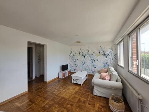 Sainte-Savine Apartamento | Le1bis - T2 50 M2 tout équipé - Place de parking Privée
