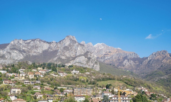 Lecco Apartamento | Lecco top panorama - Dos Habitaciones Piso, Capacidad 5