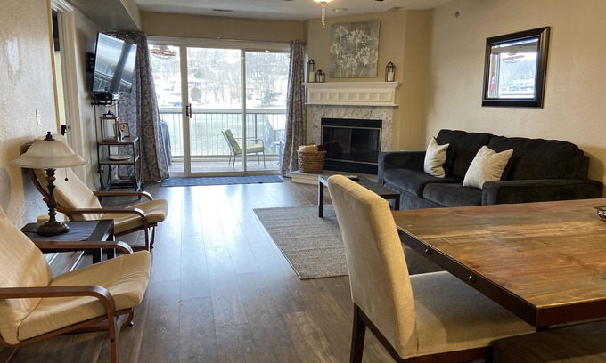 Osage Beach Condominio | Complejo de repisas - Frente al lago con deslizamiento incluido - Playa y 2 piscinas