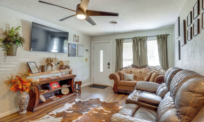 Guthrie Casa | ‘Legacy Run:’ Guthrie’s Historic Haven Near Shops