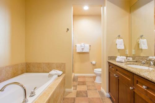 La Quinta Villa | Legacy Villas Resort Luxury Next to Paseo Fountain
