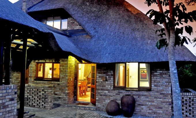 Hazyview Cabina | Legend Safaris 257A - in Kruger Park Lodge