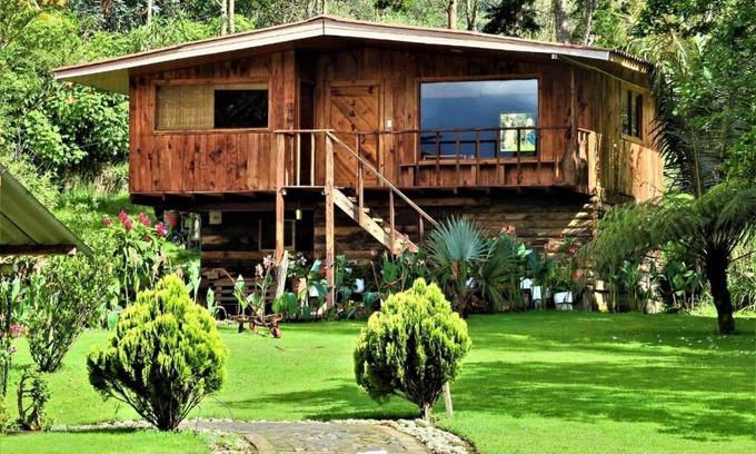 Purace Cama Y Desayuno | Leguaro refugio de colibríes