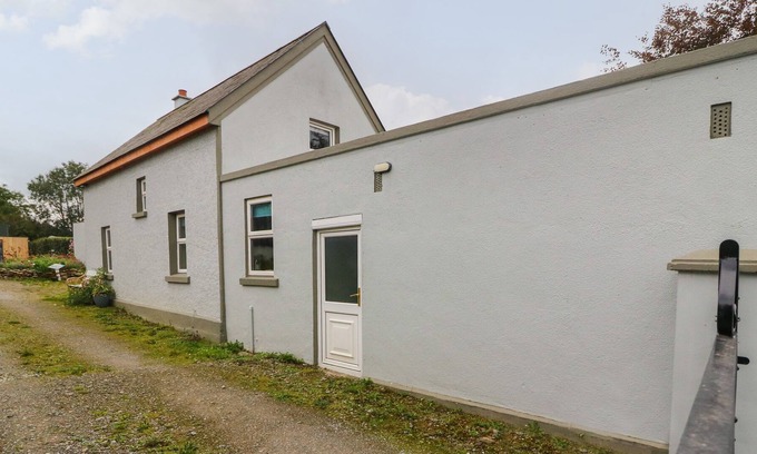 Macroom Casa | LEHANE'S COTTAGE, pet friendly in Clondrohid, County Cork