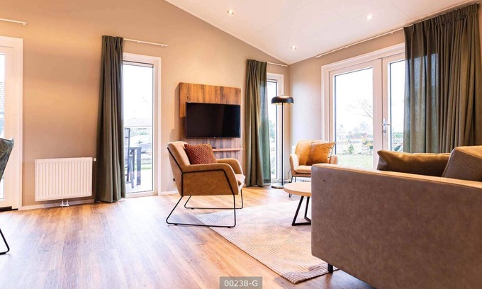 Cromvoirt Chalet De Esquí | ✓ Leijhoeve at Résidence de Leuvert ✓ Holiday home for 6 persons ✓ Located near Den Bosch (Noord-Brabant) ✓ Near De IJzeren Man ✓ Book directly through the park